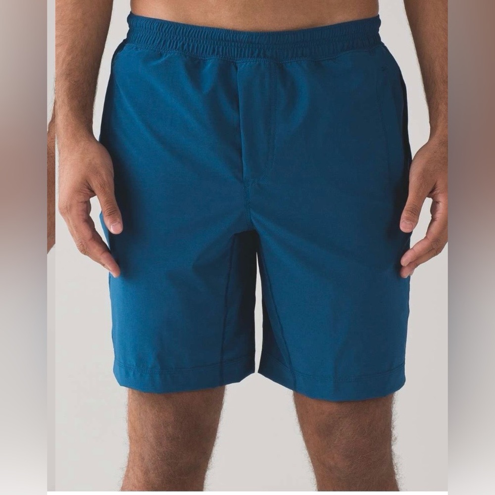 Lululemon Pace Breaker Short 9", men’s M, lined, colour is Poseidon